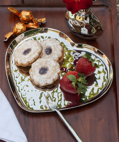 HA 001 - Amore Heart Tray 9"