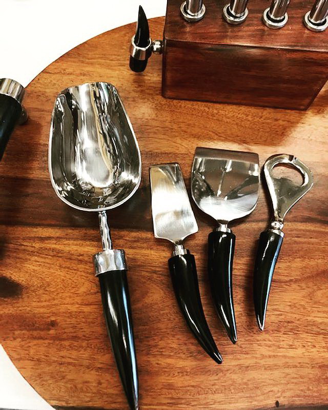 Orion Ice Scoop & Orion Cheese Set